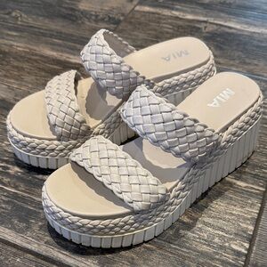 MIA Women's Braided Platform Sandals - Light Gray
